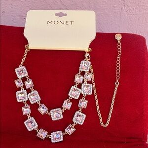 NEW Elegant Gold and Pink Necklace